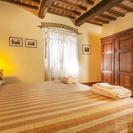 Semesterbostad La Bozza And Il Bozzino Cortona